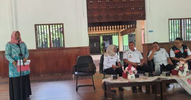 Wali Kota Bekasi Tri Adhainto Terima Kunjungan Edukasi Siswa SLB Patriot, Ajak Keliling Area Kantor Pemkot