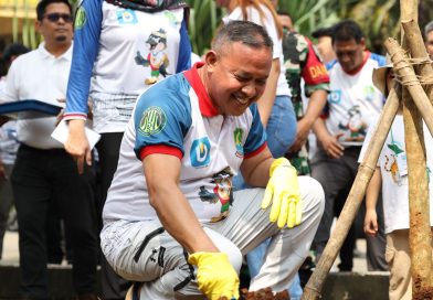 Wali Kota Bekasi Gaungkan Sedekah Udara Lewat Penanaman Pohon di Bulan K3 Nasional 2026