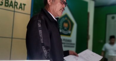 Kepala KUA Kecamatan Cikarang barat H. Abdul HAris SAg Mellakukan Kegiatan Bimbingan perkawinan sebelum Pernikahan