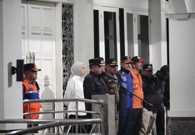 Pimpin Apel Penertiban Malam Takbiran, Bupati Garut Instruksikan Penanganan Humanis bagi Pedagang