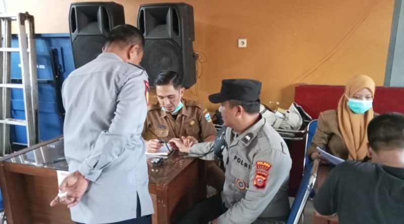 Polsek Malangbong Hadir di Tengah Masyarakat, Ikuti Kegiatan Donor Darah dan Bakti Kesehatan 