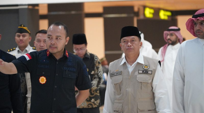 Imigrasi Soekarno-Hatta Permudah Keberangkatan 391 Jemaah Haji Kloter Perdana Lewat Layanan Makkah Route