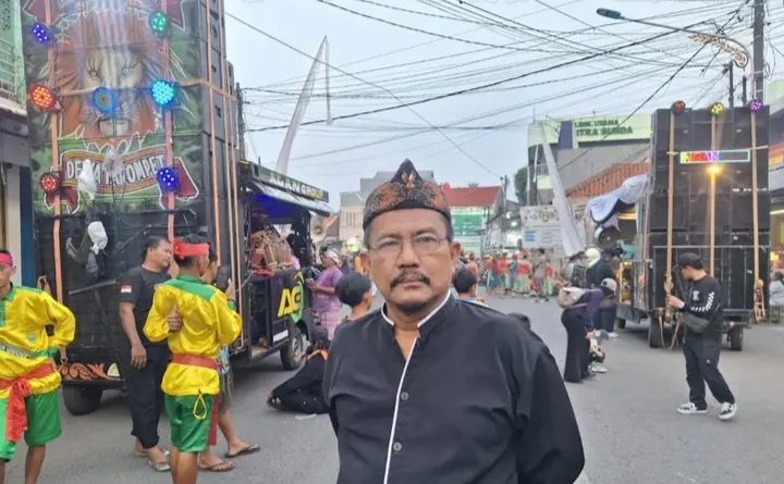 Kontingen Karawang Angkat Tema “Subang Larang, Nebar Kaheman” di Kirab Binokasih