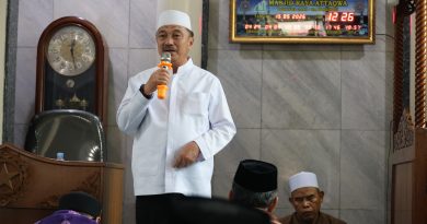 Safari Jumat Wawali Harris Bobihoe Sampaikan Pesan Jelang Idul Adha Dan Ajak Masyarakat Doakan Kelancaran Ibadah Haji Wali Kota Bekasi
