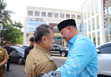 Tri Adhianto Tunaikan Ibadah Haji, Roda Pemerintahan Dititip Ke Harris Bobihoe