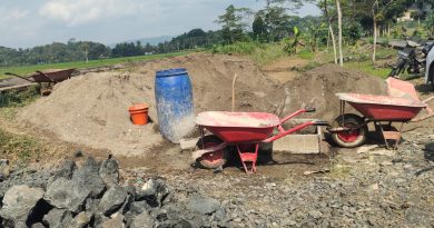 Kelompok Tani Tirta Bakti Perkuat Ketahanan Pangan Lewat Pemeliharaan Irigasi Tersier di Paledah