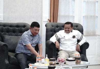 Sambut Peserta West Java Extreme Walk 60K, Bupati Garut dan Bupati Sumedang Pererat Silaturahmi Lewat Gaya Hidup Sehat