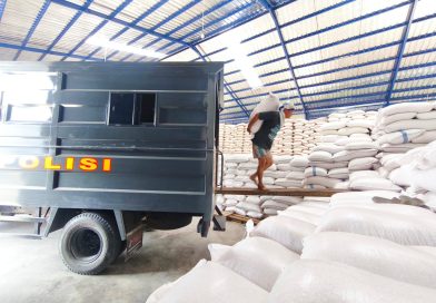 Polri Kawal Penyerapan 4 Ton Jagung ke Bulog, Perkuat Ketahanan Pangan Nasional di Garut