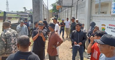 Pemasangan Plang Tanah Milik Eenjoh bin Mali, Mencekam