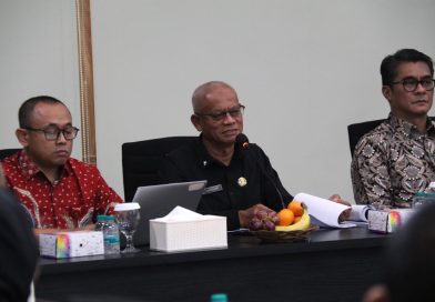 Optimalkan Pendapatan Daerah, Pemkab Garut Sinergikan Sektor Perbankan dan Usaha Gadai Bersama OJK