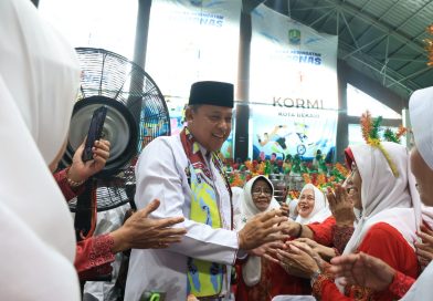 Tri Adhianto Dorong Lansia Aktif dan Bahagia Melalui Kriyaan Lansia Kota Bekasi 2026
