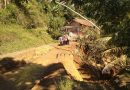 Bhabinkamtibmas Polsek Banjarwangi Gerak Cepat Tinjau Longsor di Tanjungjaya, Warga Diimbau Relokasi Demi Keselamatan