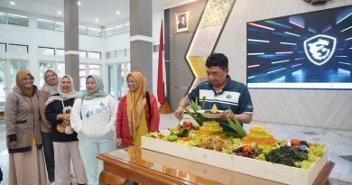 Hadiri Nobar Final Hydroplus U-18, Bupati Garut Dorong Kemajuan Sepak Bola Wanita