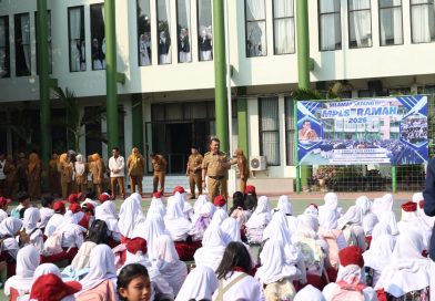 Wakil Wali Kota Bekasi Tinjau Hari Pertama Masuk Sekolah, Pastikan Kesiapan SMP Negeri Sambut Tahun Ajaran Baru 2026