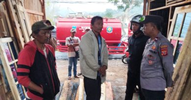 Gudang Produksi Kusen Kayu di Bayongbong Terbakar, Kerugian Ditaksir Capai Rp300 Juta