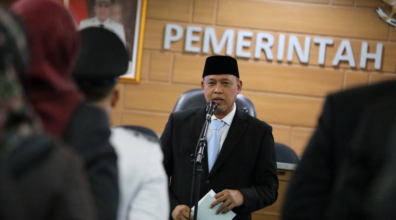 Lantik 24 Pejabat, Wali Kota Bekasi Minta ASN Terbuka Terhadap Kritik Masyarakat