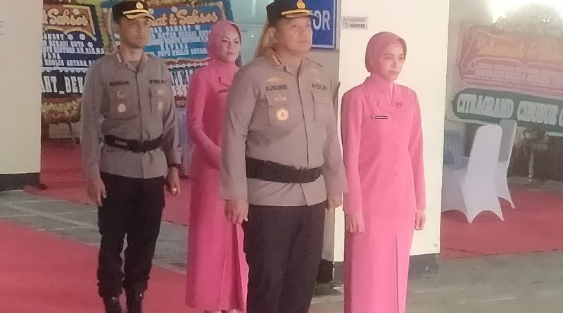 Kapolres Metro Bekasi Kota Berganti, Kombes Pol. Putu Kholis Aryana Resmi Gantikan Kombes Pol. Kusumo Wahyu Bintoro