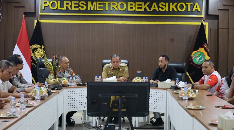 Taklukkan Sumut 3-2, Tim MLBB Bekasi Raih Gelar Juara Kapolri Cup E-sport
