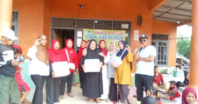 TIM .SAHAJA DAN SRIKANDI MENYAMBUT HARI JADI HUT RI KE 81 DI HALAMAN H.JAENUDINKAMPUNG PAMAHAN CALON KEPALA DESA SUKA MANTRI
