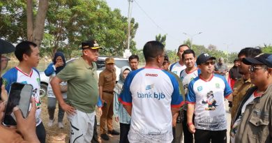 Tri Adhianto Tinjau Lokasi SMAN 20, Akses Jalan 400 Meter Disiapkan. Dukung Kenyamanan Siswa, Wali Kota Bekasi Lebarkan Akses Jalan Menuju SMAN 20.