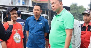 Jalan Jatimakmur Makin Nyaman, Wali Kota Bekasi Tuntaskan Masalah Genangan Yang Sudah Menahun, Wali Kota Bekasi Tinjau Hasil Perbaikan Jalan Jatimakmur, Pastikan Kelayakan dan Kenyamanan Untuk Pengendara