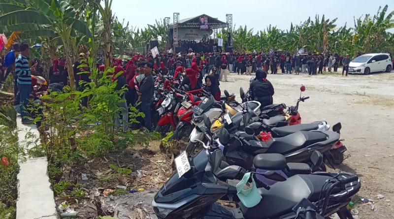 Pendukung dan Simpatisan Padati Kampanye Akbar Calon Kades Sukakarya Adi Sumardi Nomor Urut 1