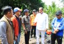 Ketua RW Dukung Wali Kota Bekasi Berkantor di Lingkungan Warga, Minta Dinas Ikut Hadir. Banjir Dukungan Rencana Walikota Ngantor di RW, Ketua RW: Ini Moment yang Harus Dimanfaatkan.