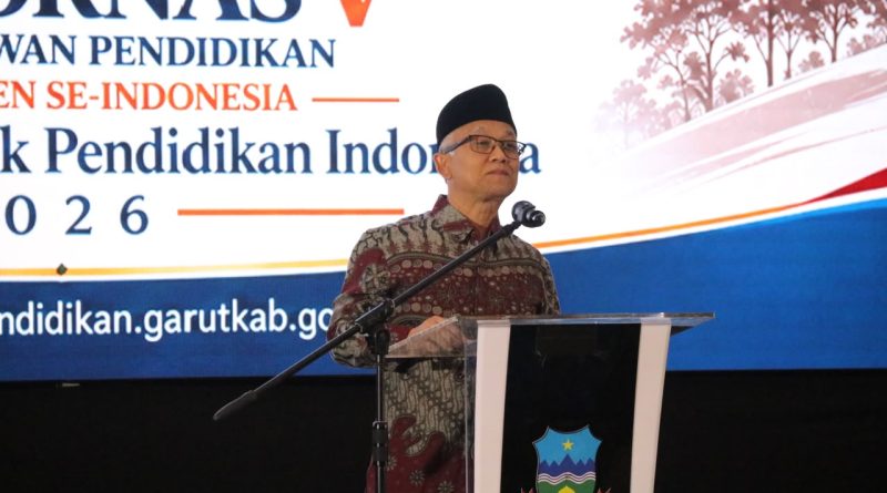 Wamendikdasmen RI Buka Rakornas V Forum Dewan Pendidikan di Garut