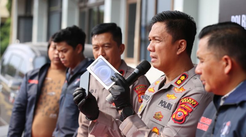 Todongkan Golok ke Leher Korban, Begal di Leuwidaun Diamankan Polisi