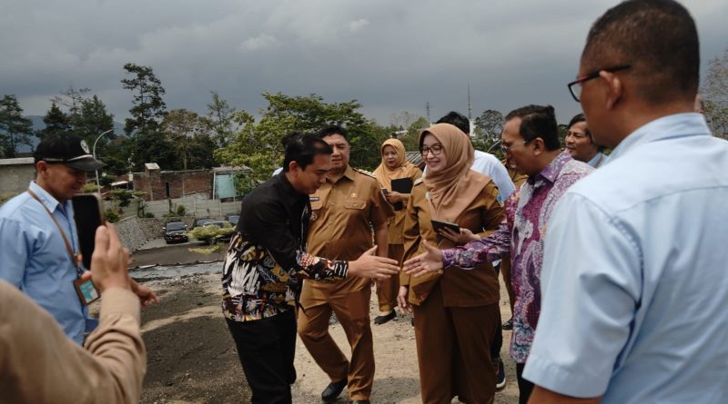 DPRD Garut Tunjukkan Komitmen Pembinaan Atlet, Kontingen Porprov XV Jabar Resmi Dilepas