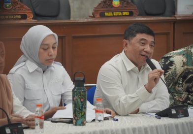Bupati Garut, Abdusy Syakur Amin, menerima Audiensi dari Forum Aliansi Mahasiswa dan Pemuda Garut Bersatu