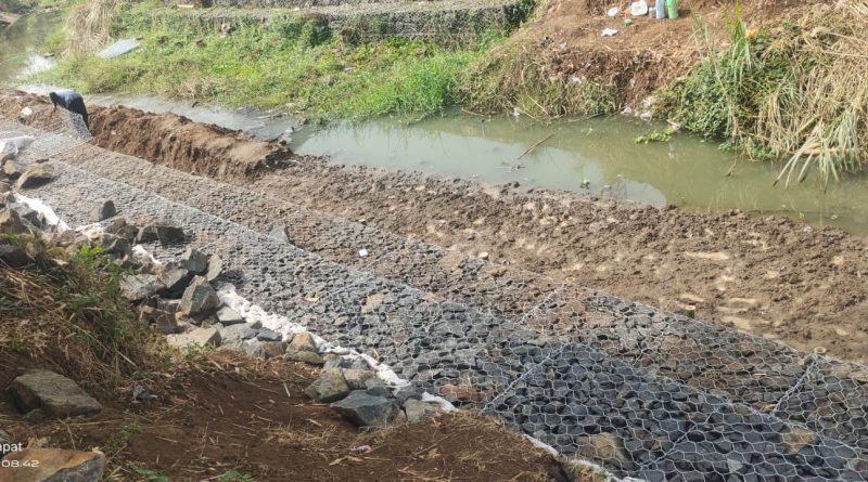 BBWS Citanduy Pasang Bronjong di wilayah Sungai Desa Cilongkrang, Warga Apresiasi Upaya Penanganan Erosi